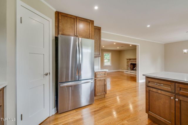 806 Sir Echo Drive, Kingsport, TN 37663