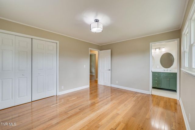 806 Sir Echo Drive, Kingsport, TN 37663