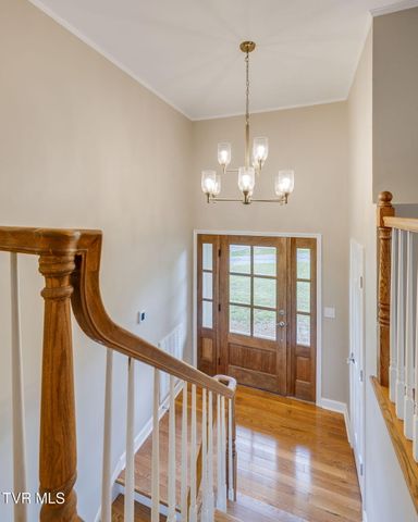 806 Sir Echo Drive, Kingsport, TN 37663
