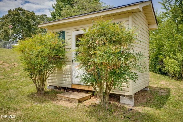 806 Sir Echo Drive, Kingsport, TN 37663