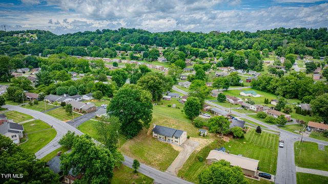 806 Sir Echo Drive, Kingsport, TN 37663