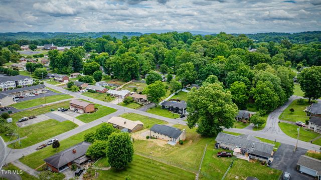 806 Sir Echo Drive, Kingsport, TN 37663