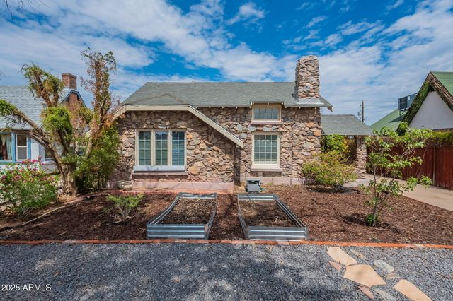 1922 W HOLLY Street, Phoenix, AZ 85009