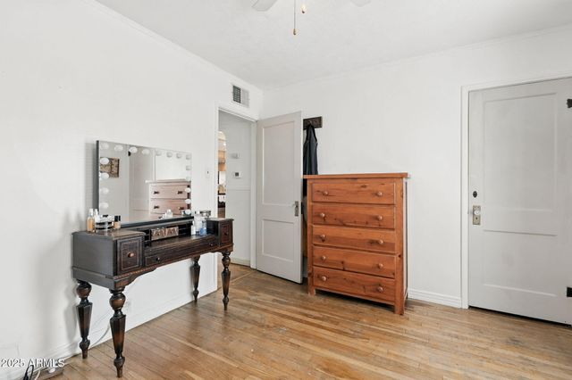 1922 W HOLLY Street, Phoenix, AZ 85009