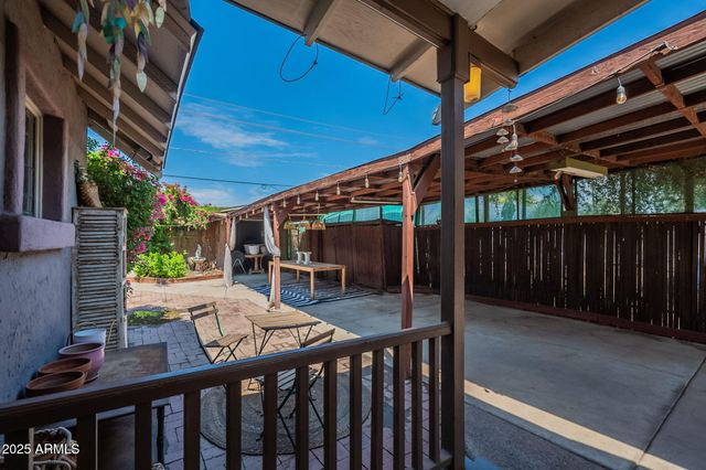 1922 W HOLLY Street, Phoenix, AZ 85009