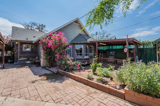 1922 W HOLLY Street, Phoenix, AZ 85009