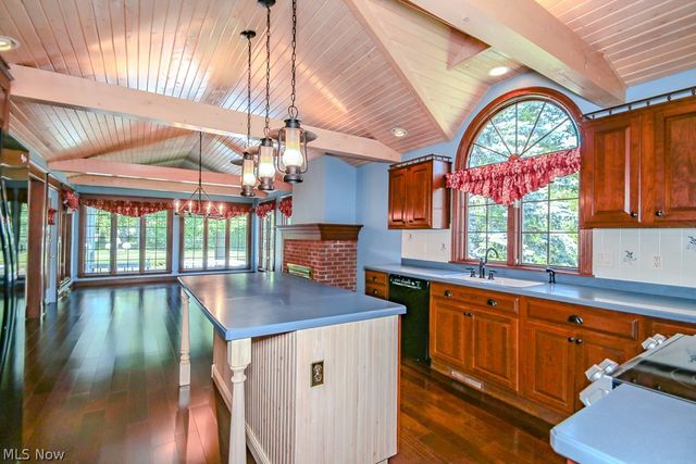 7290 Hunters Trail, Concord Twp, OH 44077