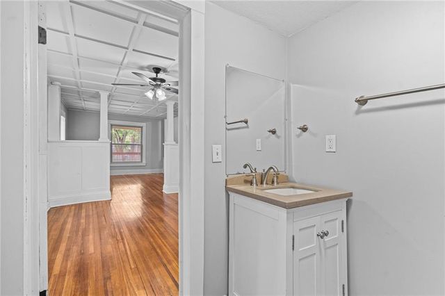 4333 Bell Street, Kansas City, MO 64111