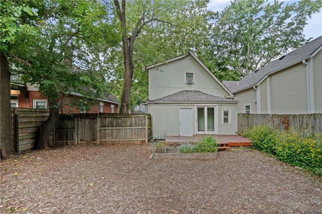 4333 Bell Street, Kansas City, MO 64111