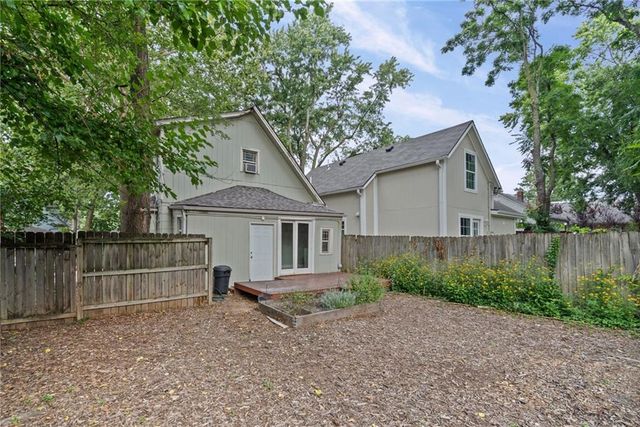 4333 Bell Street, Kansas City, MO 64111