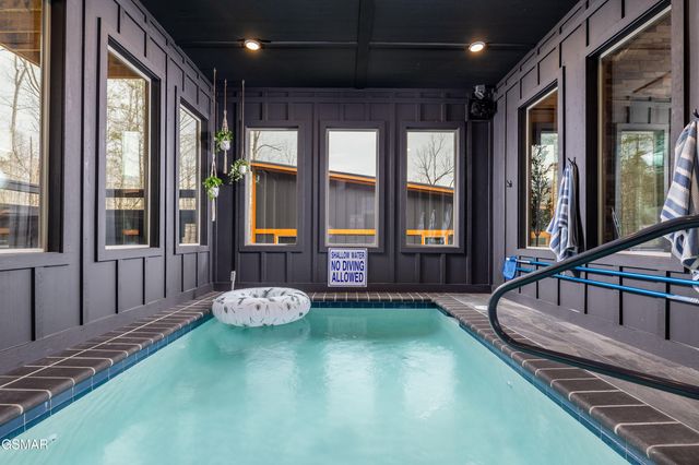 456 Winfield Heights Road, Gatlinburg, TN 37738