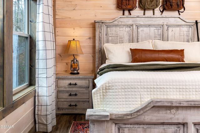 456 Winfield Heights Road, Gatlinburg, TN 37738