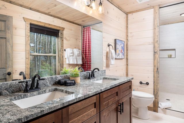 456 Winfield Heights Road, Gatlinburg, TN 37738