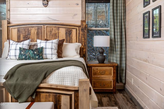 456 Winfield Heights Road, Gatlinburg, TN 37738