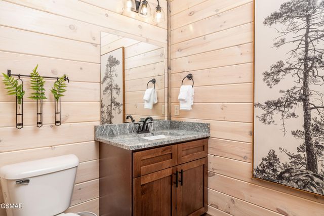 456 Winfield Heights Road, Gatlinburg, TN 37738