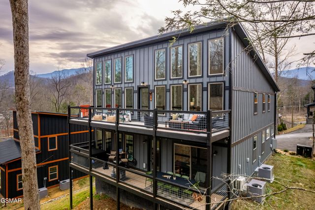 456 Winfield Heights Road, Gatlinburg, TN 37738