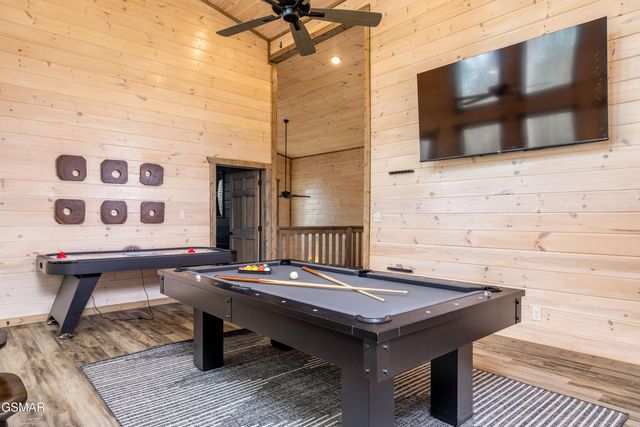 456 Winfield Heights Road, Gatlinburg, TN 37738