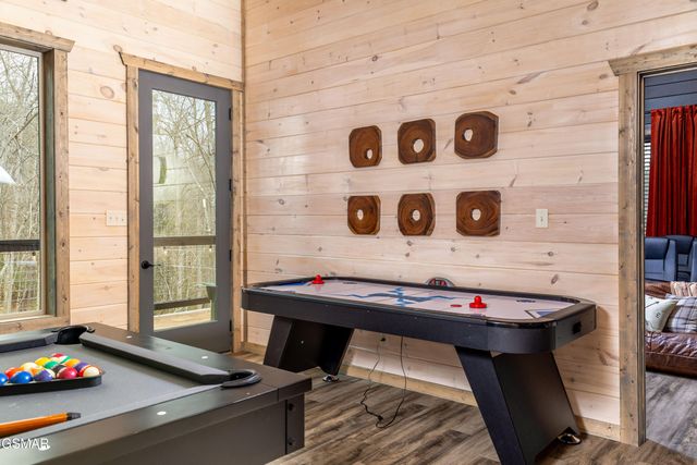 456 Winfield Heights Road, Gatlinburg, TN 37738