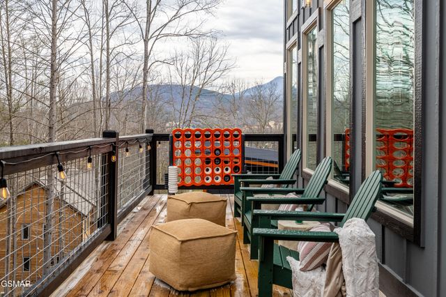 456 Winfield Heights Road, Gatlinburg, TN 37738