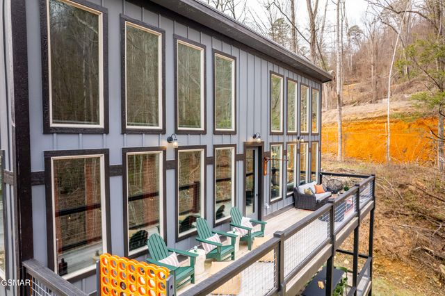 456 Winfield Heights Road, Gatlinburg, TN 37738