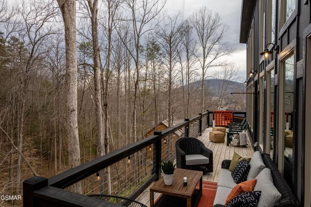 456 Winfield Heights Road, Gatlinburg, TN 37738