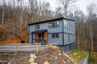 456 Winfield Heights Road, Gatlinburg, TN 37738