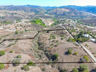 Palos Verdes Drive, Escondido, CA 92026