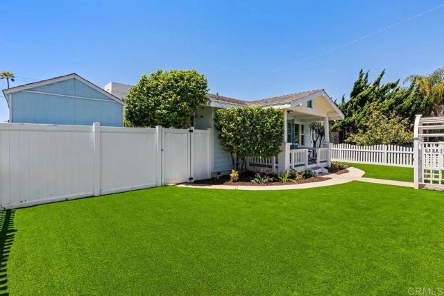321 S Freeman Street, Oceanside, CA 92054