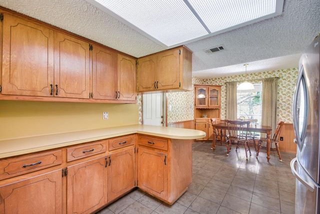 301 Navajo TRL, Georgetown, TX 78633