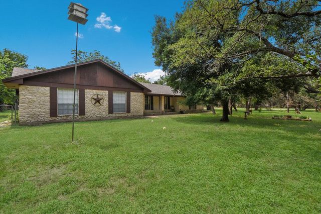 301 Navajo TRL, Georgetown, TX 78633
