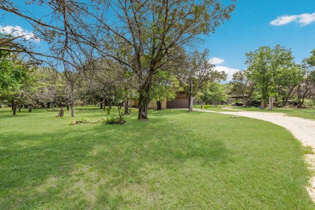 301 Navajo TRL, Georgetown, TX 78633