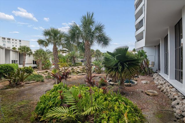 3589 S Ocean Boulevard 30, South Palm Beach, FL 33480