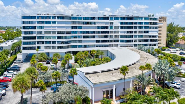 3589 S Ocean Boulevard 30, South Palm Beach, FL 33480