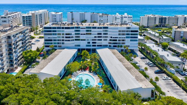 3589 S Ocean Boulevard 30, South Palm Beach, FL 33480