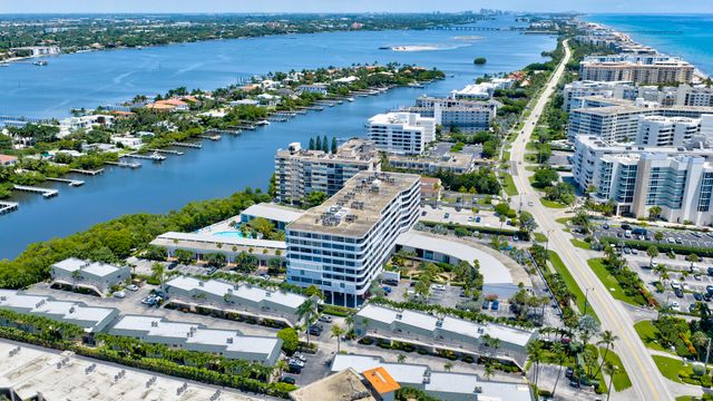3589 S Ocean Boulevard 30, South Palm Beach, FL 33480
