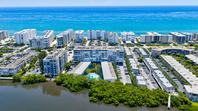 3589 S Ocean Boulevard 30, South Palm Beach, FL 33480
