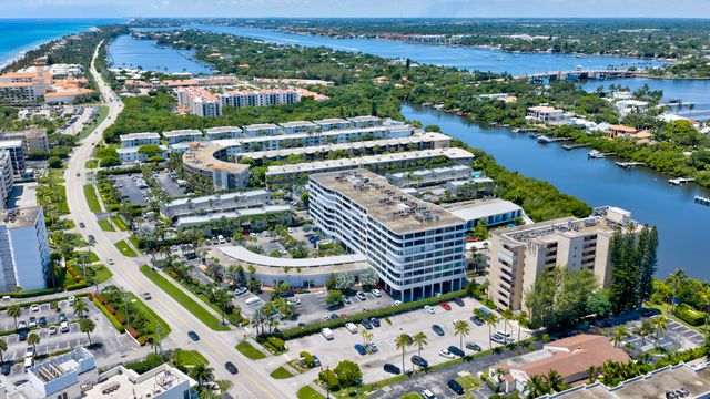 3589 S Ocean Boulevard 30, South Palm Beach, FL 33480
