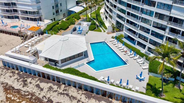 3589 S Ocean Boulevard 30, South Palm Beach, FL 33480