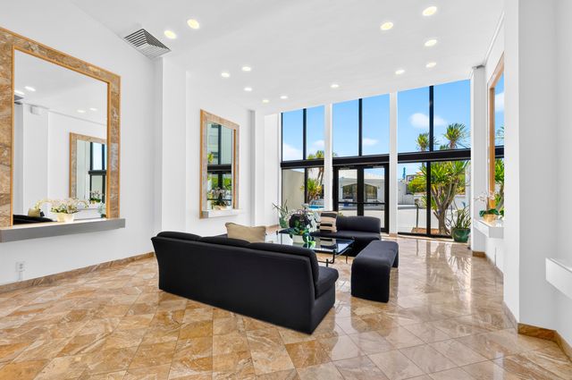 3589 S Ocean Boulevard 30, South Palm Beach, FL 33480