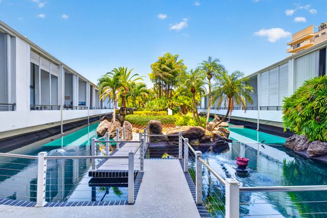 3589 S Ocean Boulevard 30, South Palm Beach, FL 33480