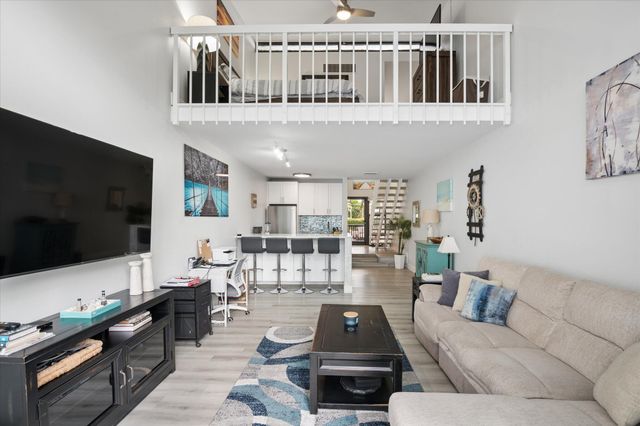 3589 S Ocean Boulevard 30, South Palm Beach, FL 33480