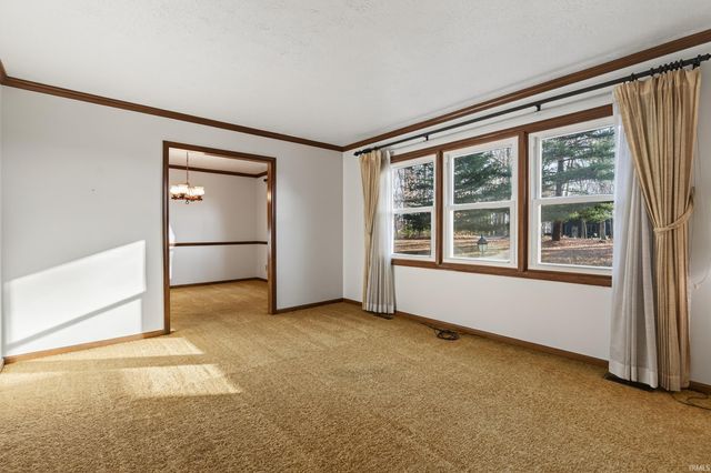 2492 S Roberts Way, Logansport, IN 46947