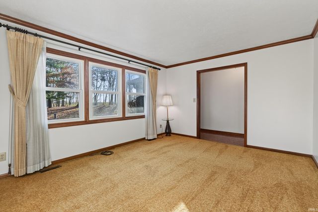 2492 S Roberts Way, Logansport, IN 46947