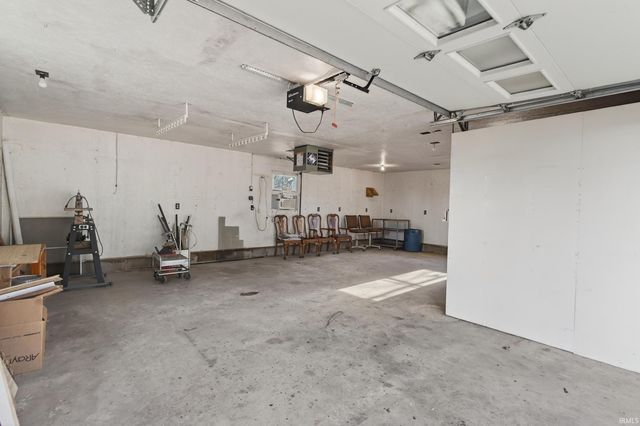 2492 S Roberts Way, Logansport, IN 46947