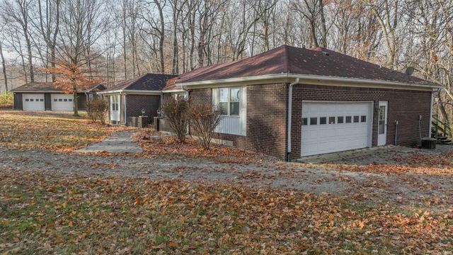 2492 S Roberts Way, Logansport, IN 46947