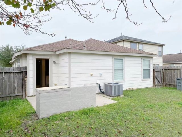 20707 Fair Castle Drive, Cypress, TX 77433