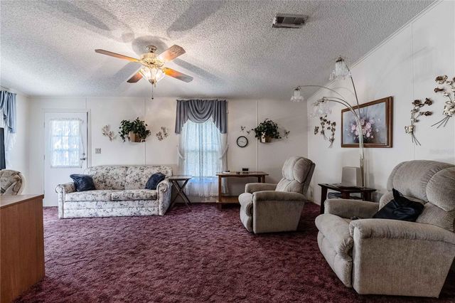 489 VILLAGE CIRCLE SW, Winter Haven, FL 33880