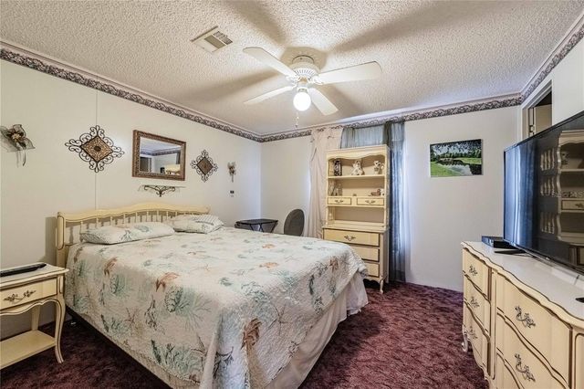 489 VILLAGE CIRCLE SW, Winter Haven, FL 33880