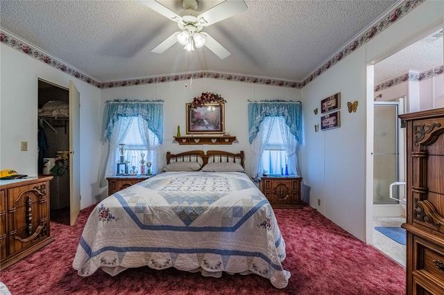 489 VILLAGE CIRCLE SW, Winter Haven, FL 33880