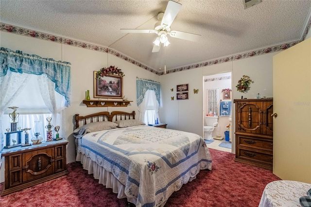 489 VILLAGE CIRCLE SW, Winter Haven, FL 33880